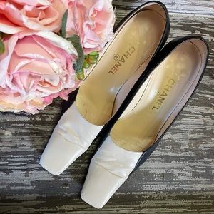 Vintage Chanel Pumps